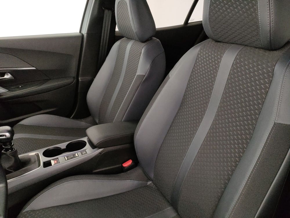 Peugeot 2008 usata a Caserta (11)