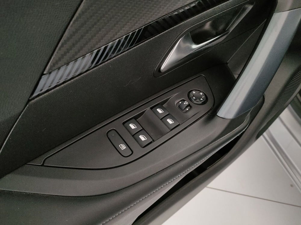 Peugeot 2008 usata a Caserta (13)