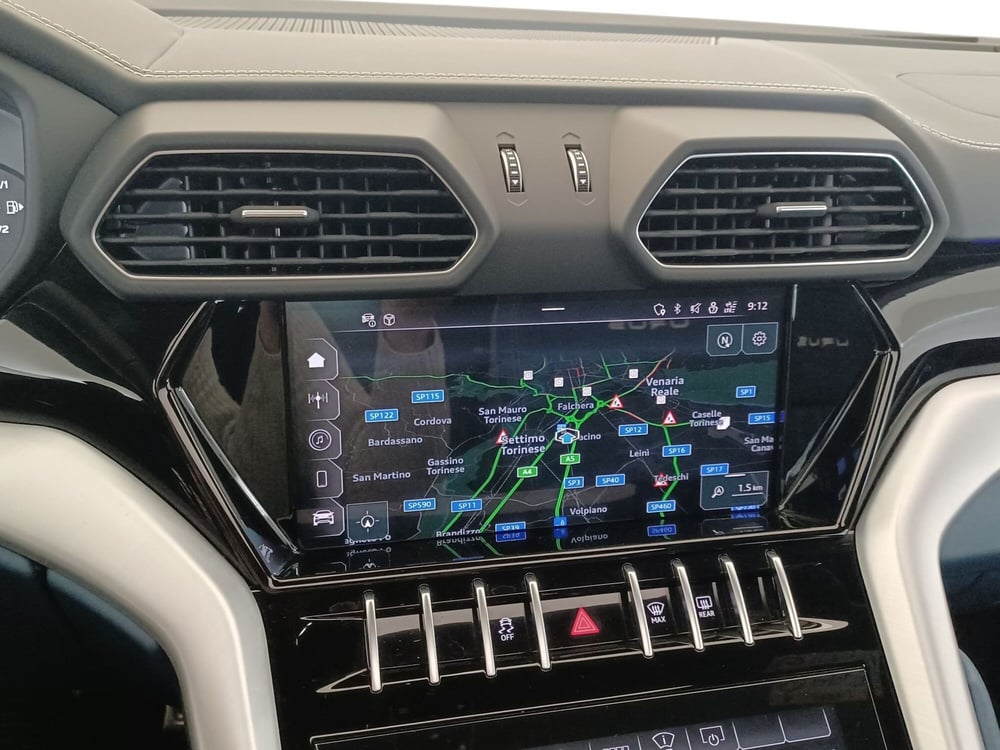 Lamborghini Urus usata a Torino (12)
