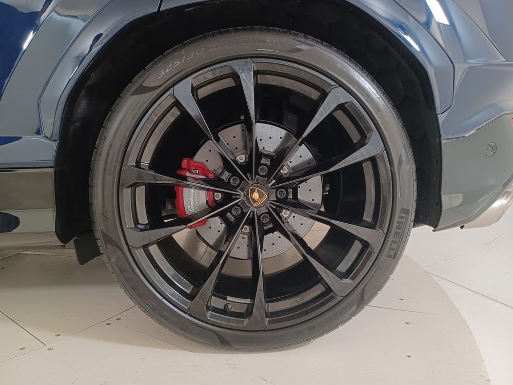 Lamborghini Urus usata a Torino (14)