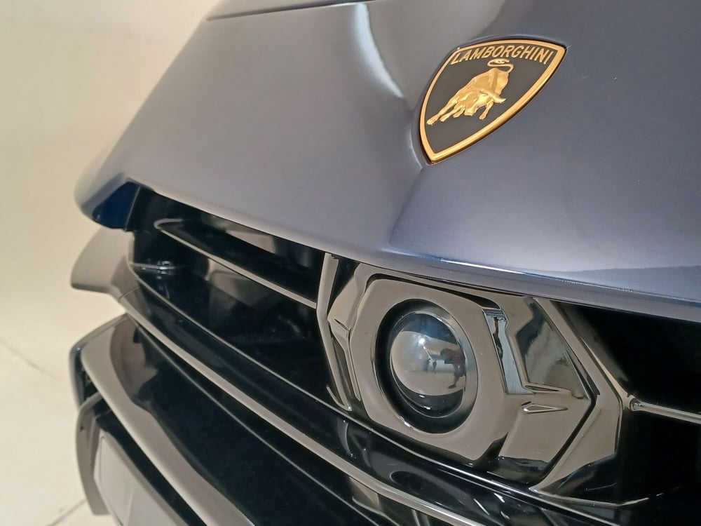 Lamborghini Urus usata a Torino (18)