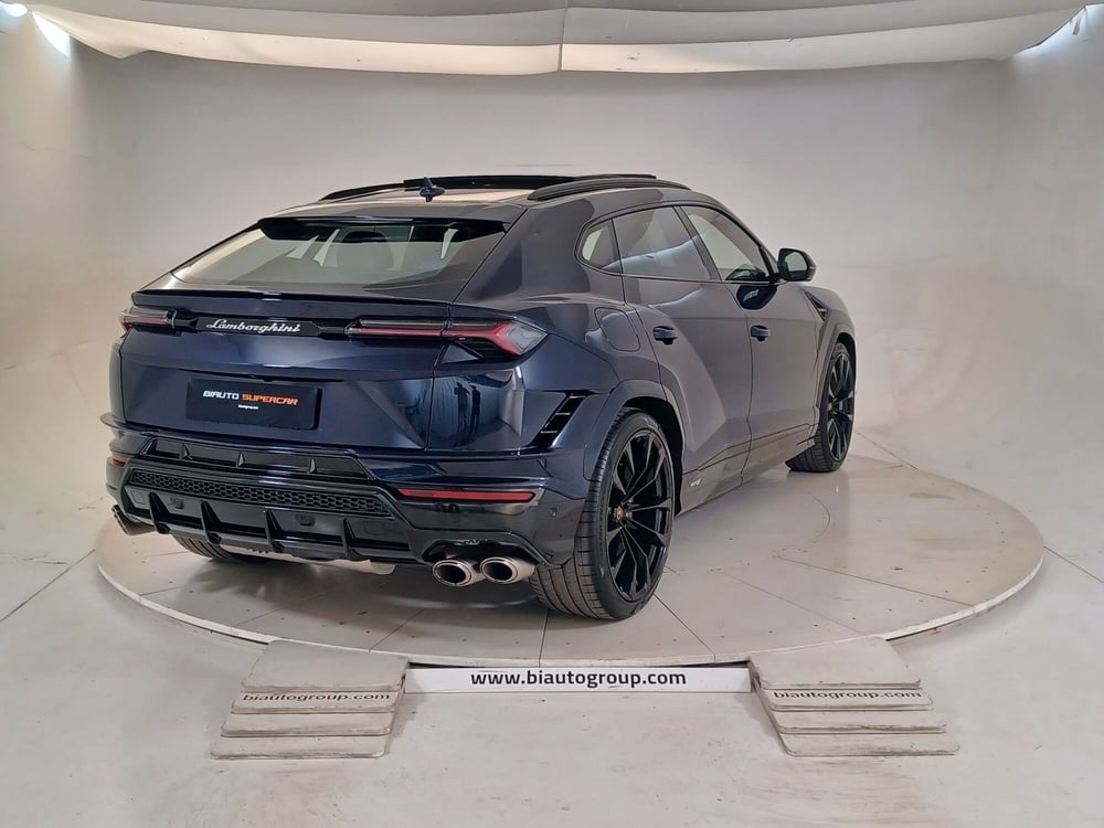 Lamborghini Urus usata a Torino (4)