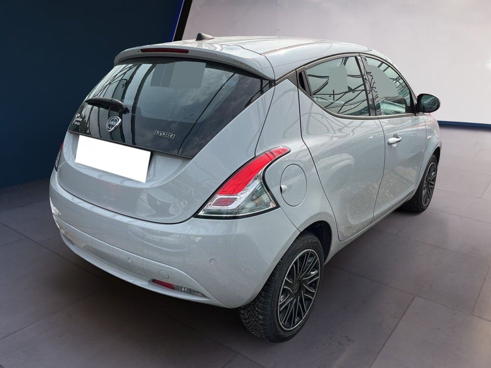 Lancia Ypsilon usata a Torino (6)