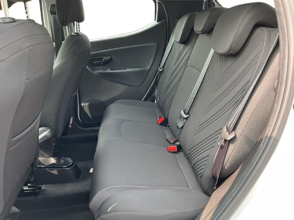 Lancia Ypsilon usata a Torino (8)