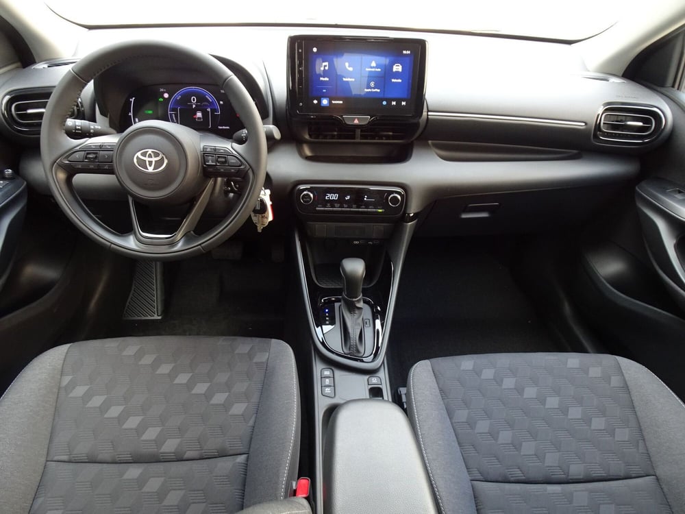 Toyota Yaris nuova a Treviso (12)