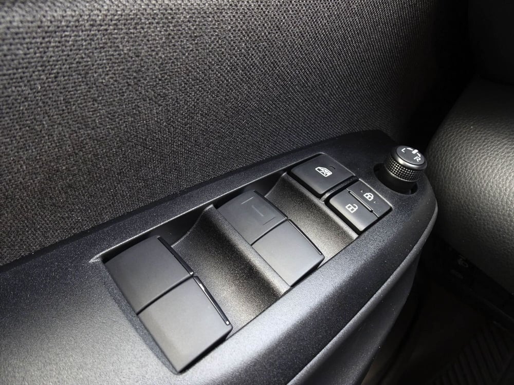 Toyota Yaris nuova a Treviso (15)