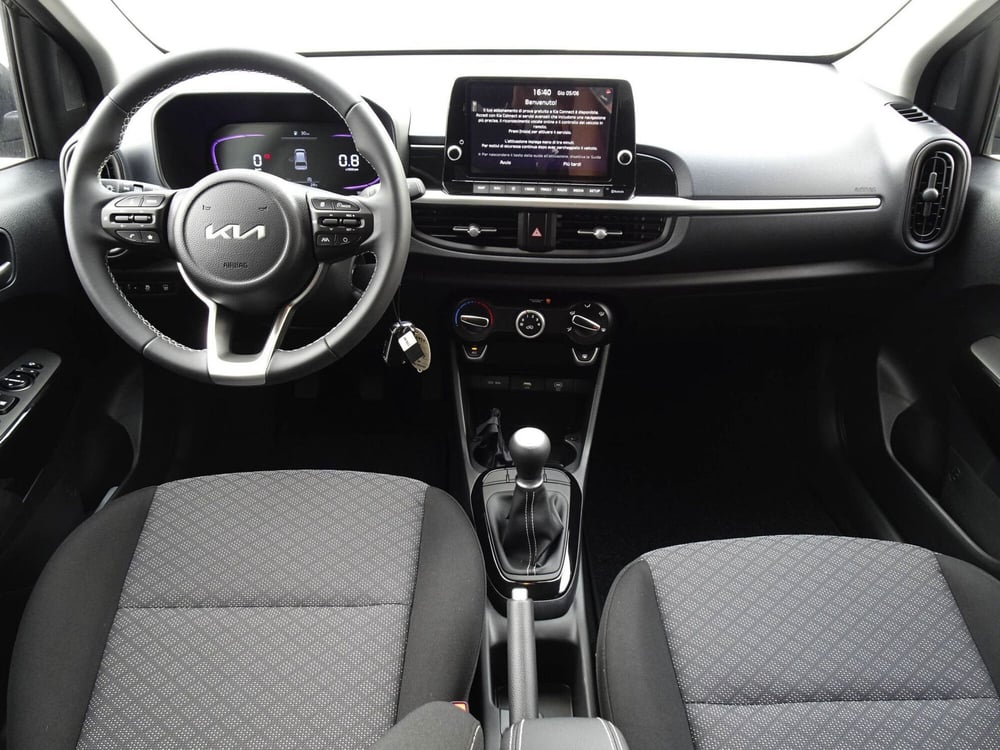 Kia Picanto nuova a Treviso (12)