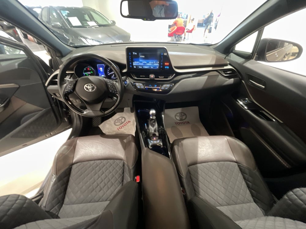 Toyota Toyota C-HR usata a Catania (10)