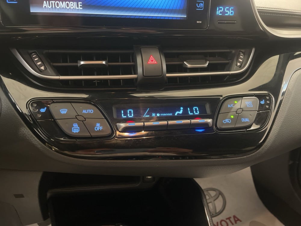 Toyota Toyota C-HR usata a Catania (15)