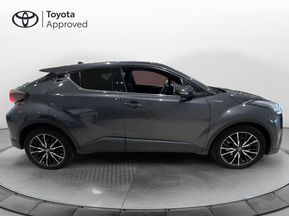 Toyota Toyota C-HR usata a Catania (3)