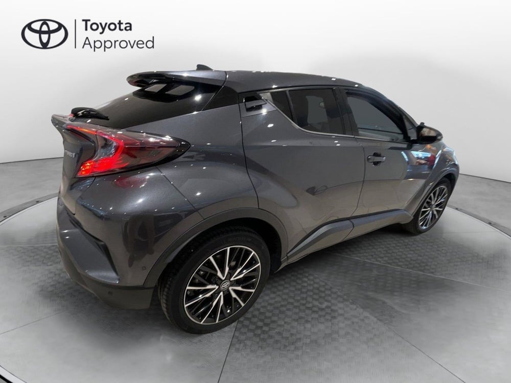 Toyota Toyota C-HR usata a Catania (4)