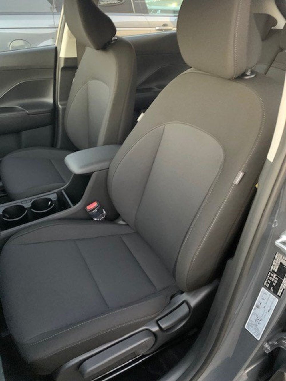 Hyundai Kona nuova a Cremona (6)
