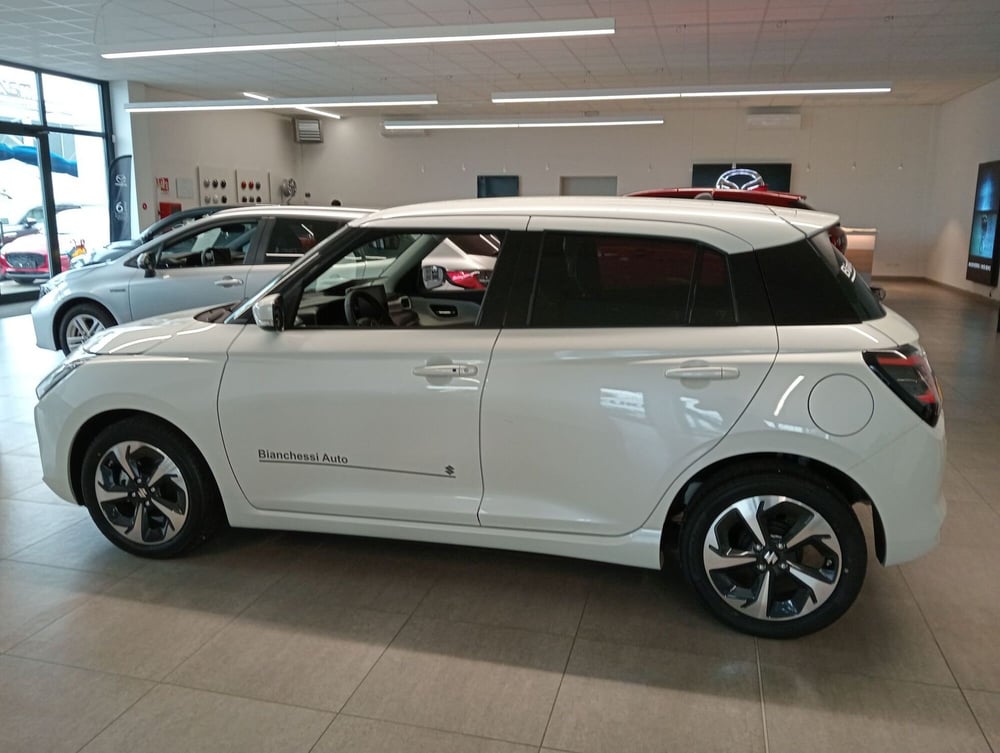 Suzuki Swift nuova a Cremona (3)