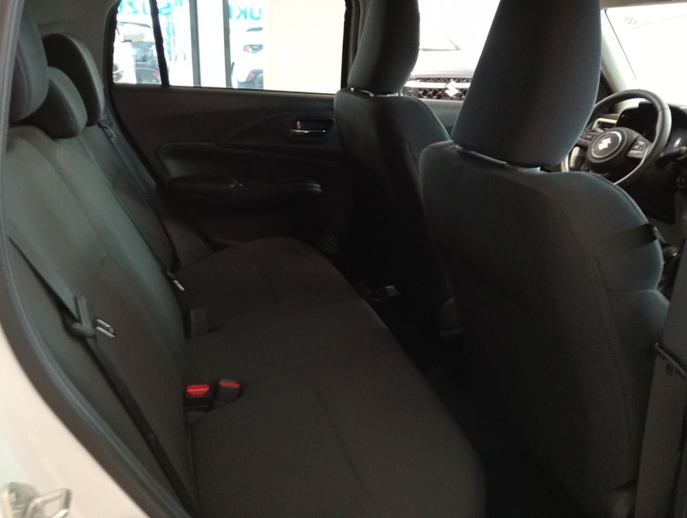 Suzuki Swift nuova a Cremona (8)