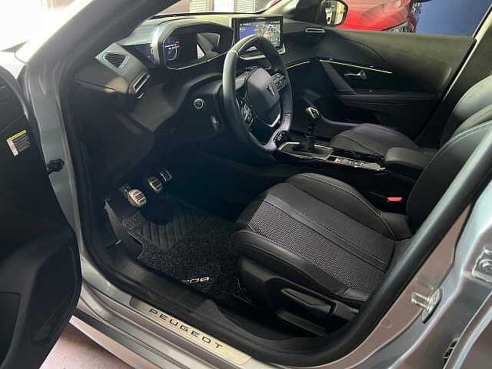 Peugeot 208 usata a La Spezia (18)