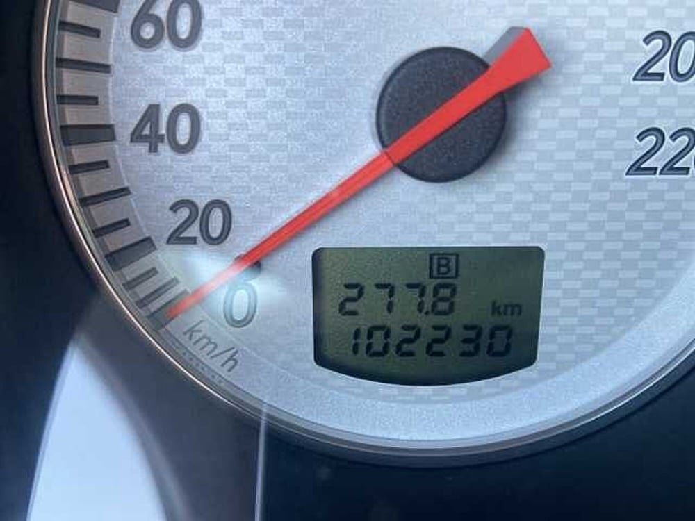 Mitsubishi Outlander usata a Siena (9)