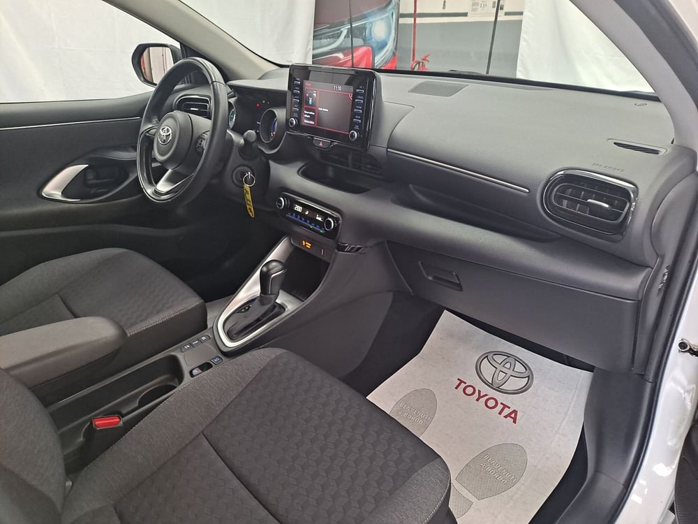 Toyota Yaris usata a Roma (7)