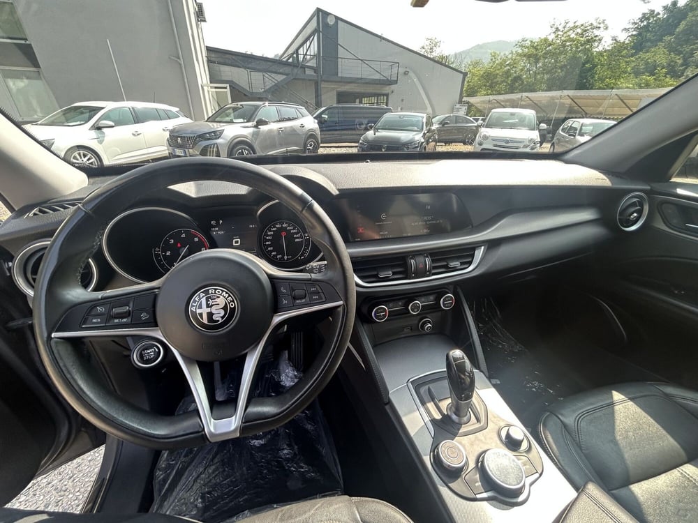 Alfa Romeo Stelvio usata a La Spezia (13)