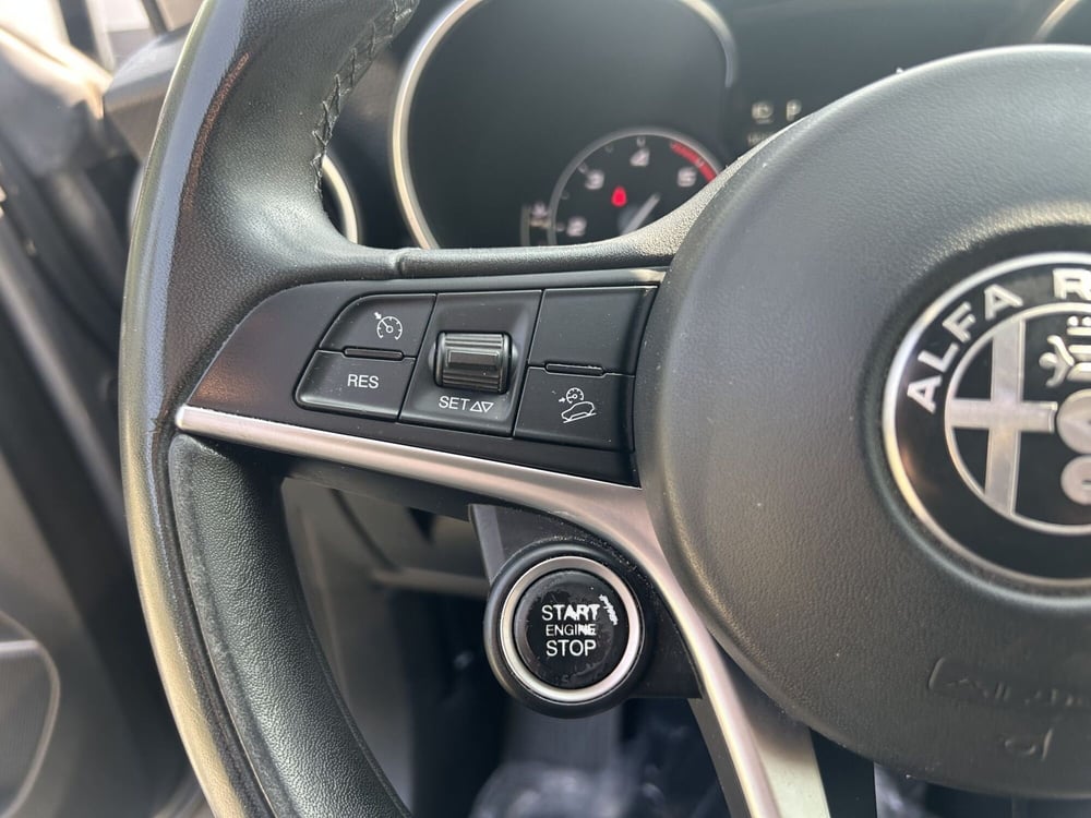 Alfa Romeo Stelvio usata a La Spezia (16)