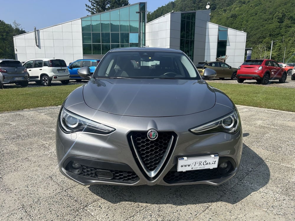 Alfa Romeo Stelvio usata a La Spezia (2)