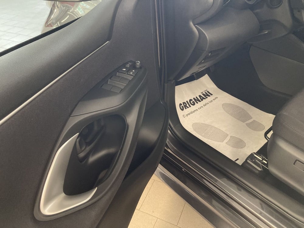 Mazda Mazda2 Hybrid nuova a Pavia (12)