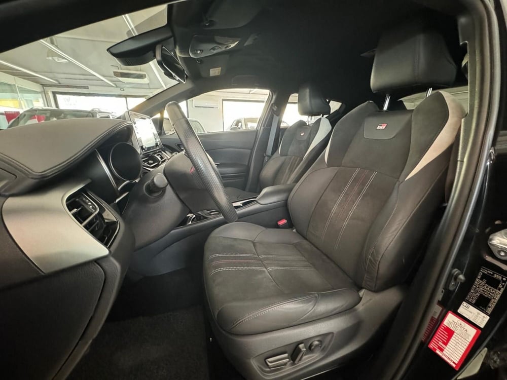 Toyota Toyota C-HR usata a Modena (11)