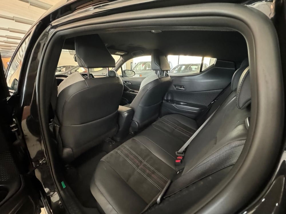 Toyota Toyota C-HR usata a Modena (14)