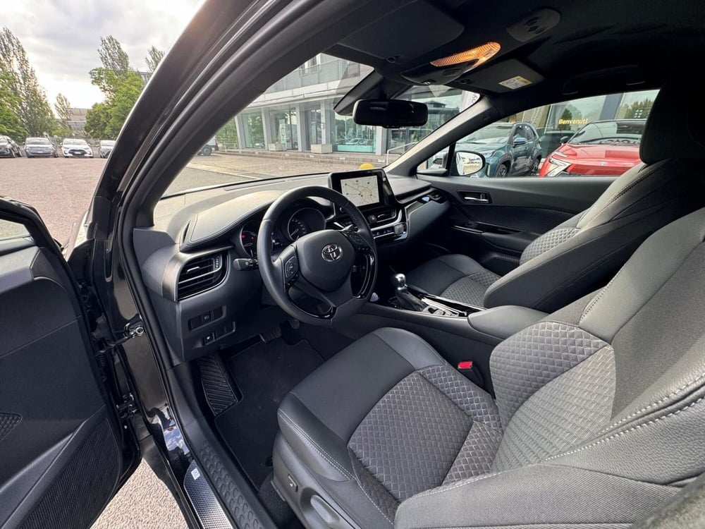 Toyota Toyota C-HR usata a Modena (12)
