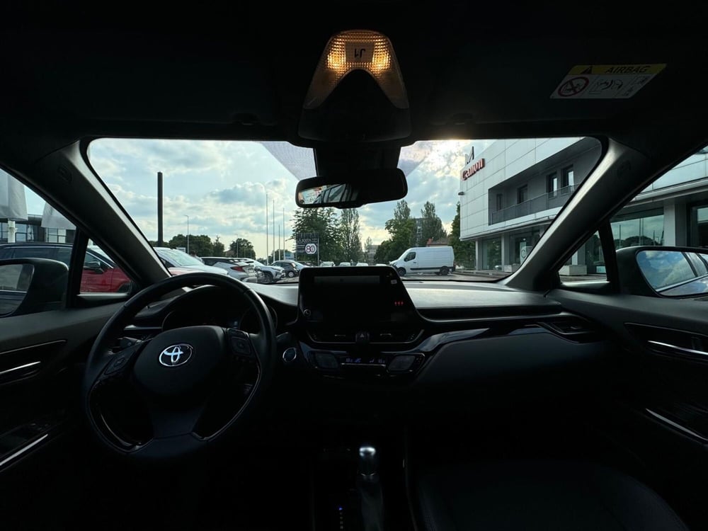 Toyota Toyota C-HR usata a Modena (17)