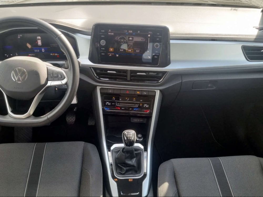 Volkswagen T-Roc usata a Livorno (10)
