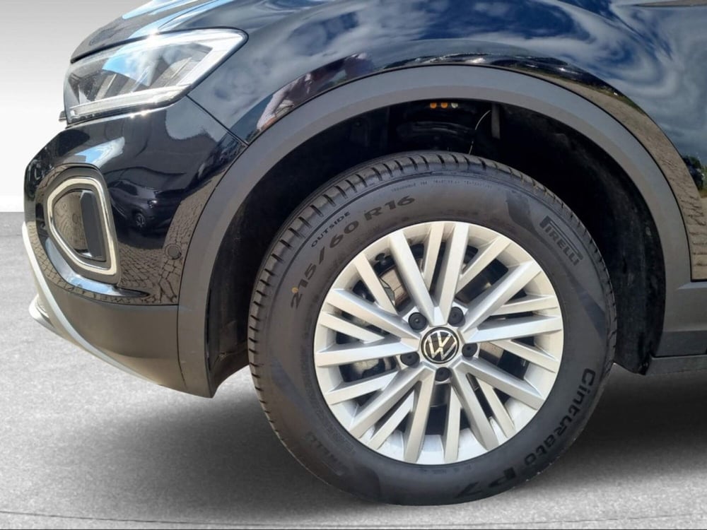 Volkswagen T-Roc usata a Livorno (15)