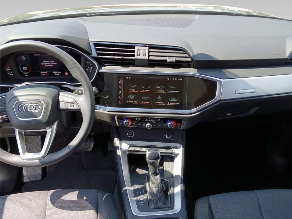 Audi Q3 Sportback usata a Livorno (10)
