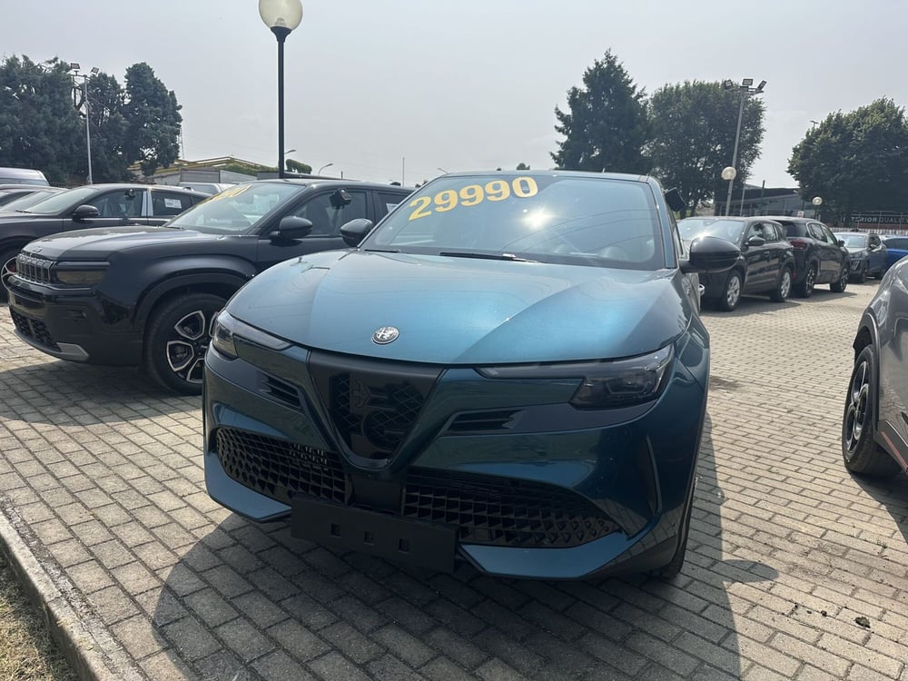 Alfa Romeo Junior nuova a Milano (2)