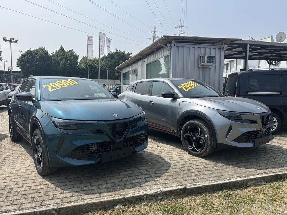 Alfa Romeo Junior nuova a Milano (3)