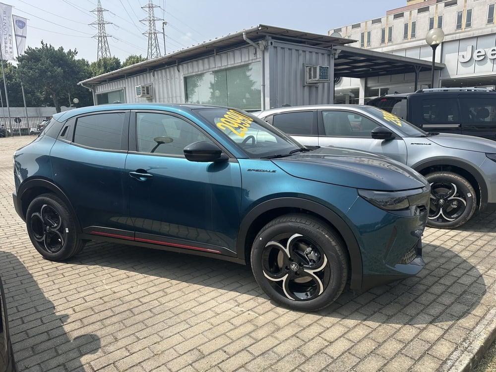 Alfa Romeo Junior nuova a Milano (4)