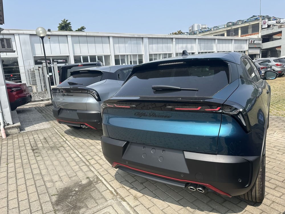 Alfa Romeo Junior nuova a Milano (5)