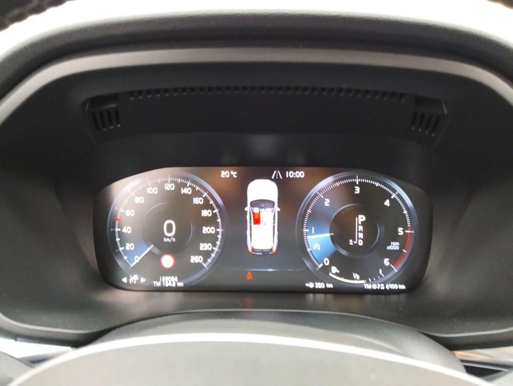 Volvo XC60 usata a Como (12)