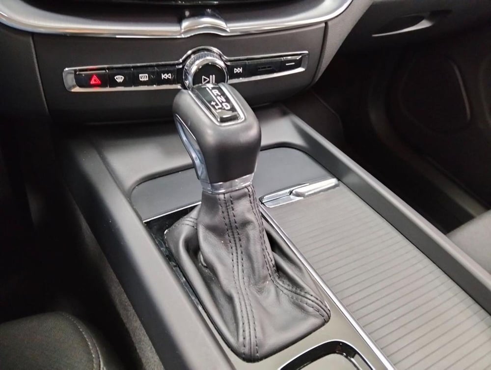 Volvo XC60 usata a Como (17)