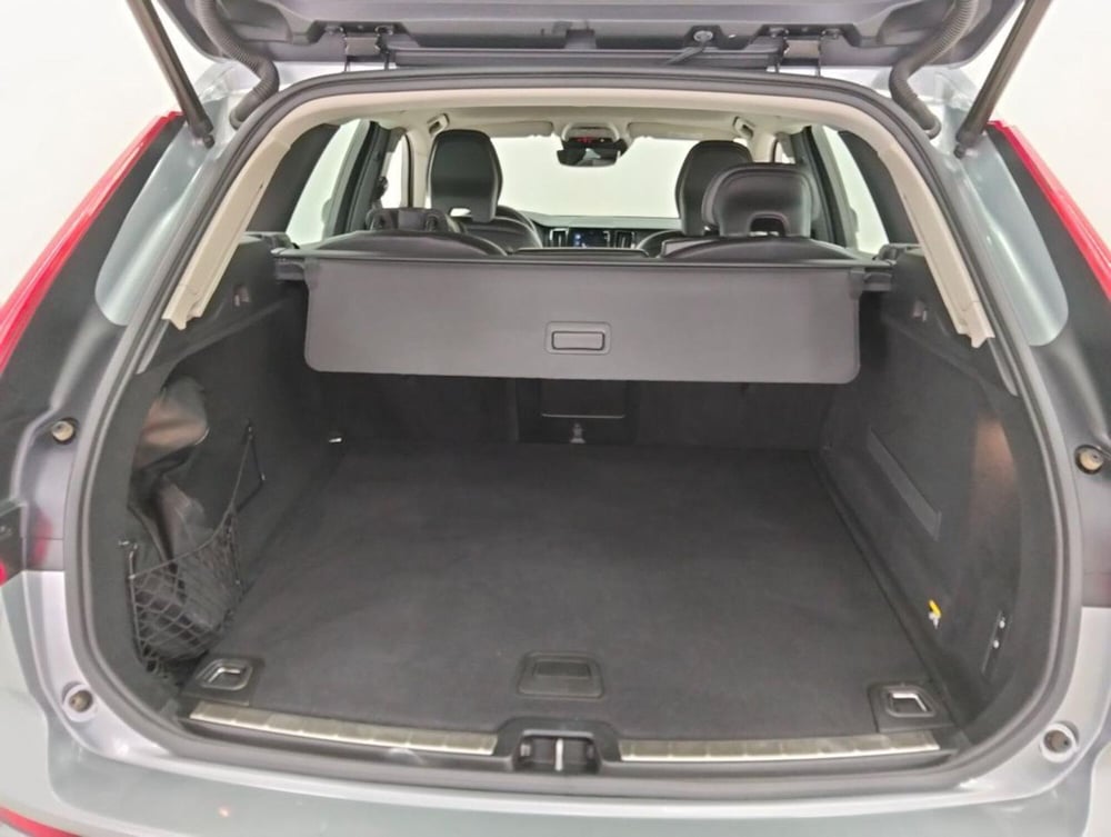 Volvo XC60 usata a Como (18)