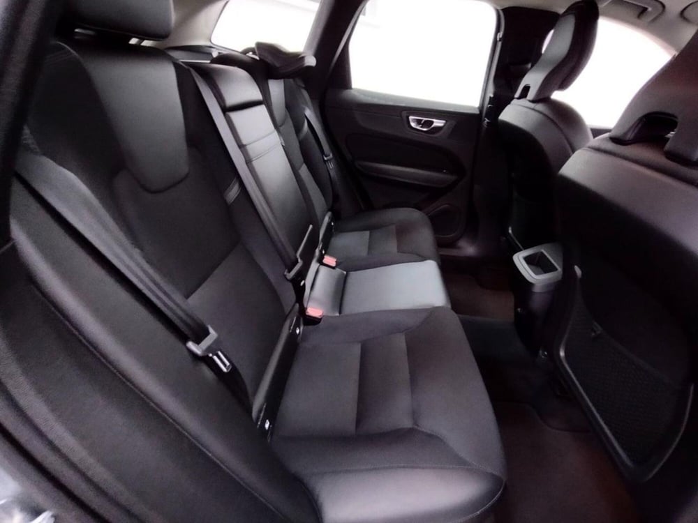 Volvo XC60 usata a Como (5)