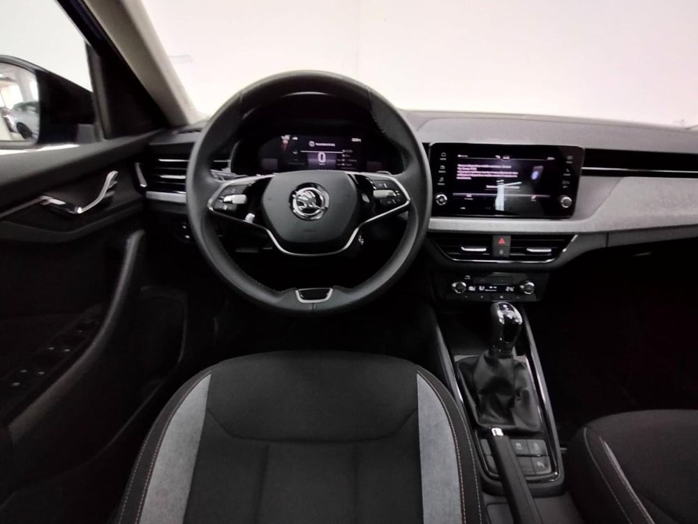 Skoda Kamiq usata a Como (10)