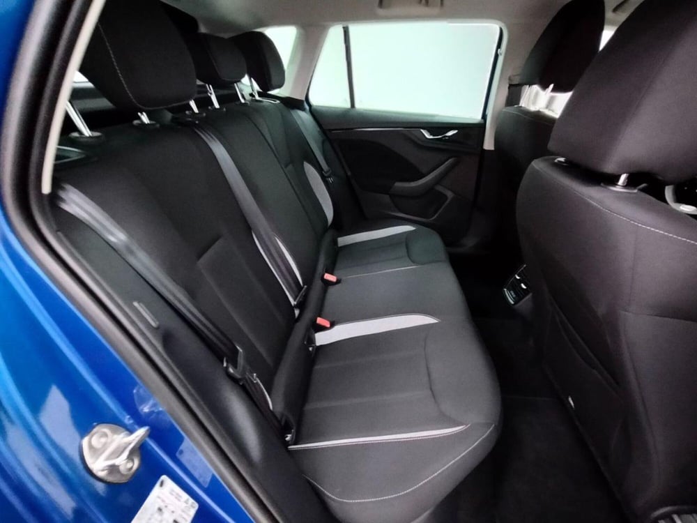 Skoda Kamiq usata a Como (5)