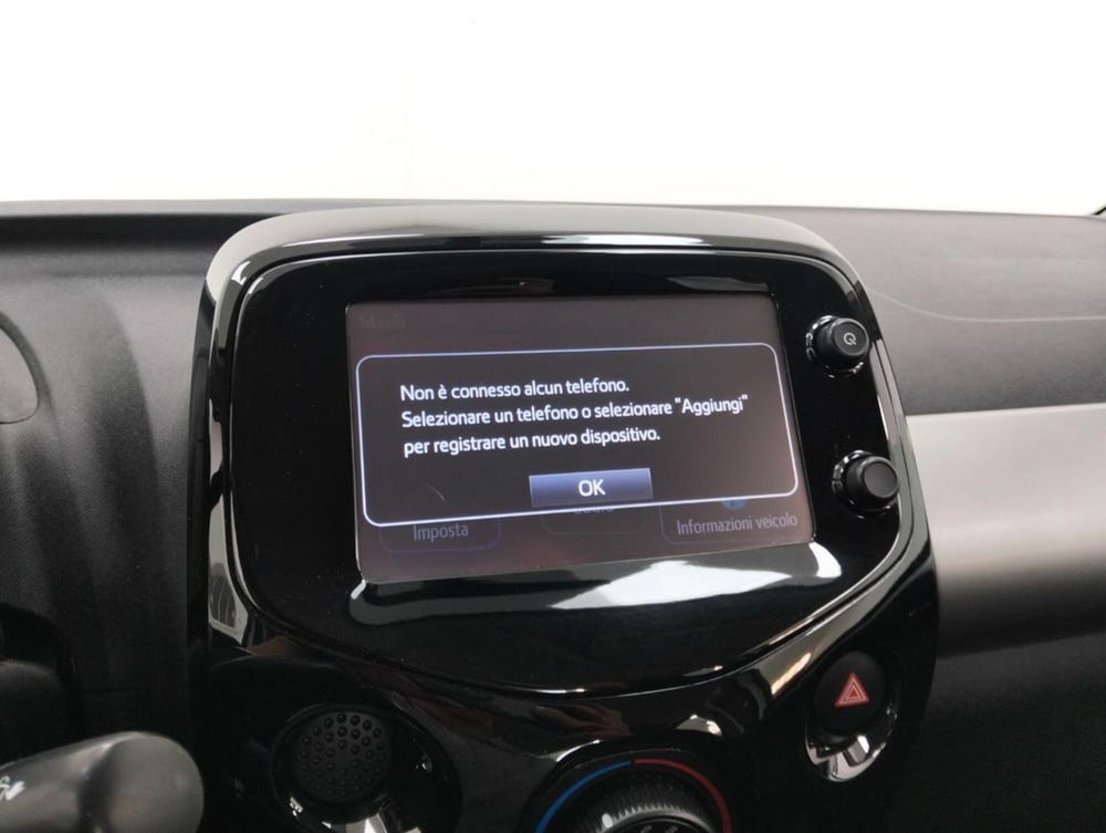 Peugeot 108 usata a Como (14)