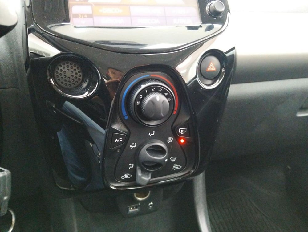 Peugeot 108 usata a Como (15)