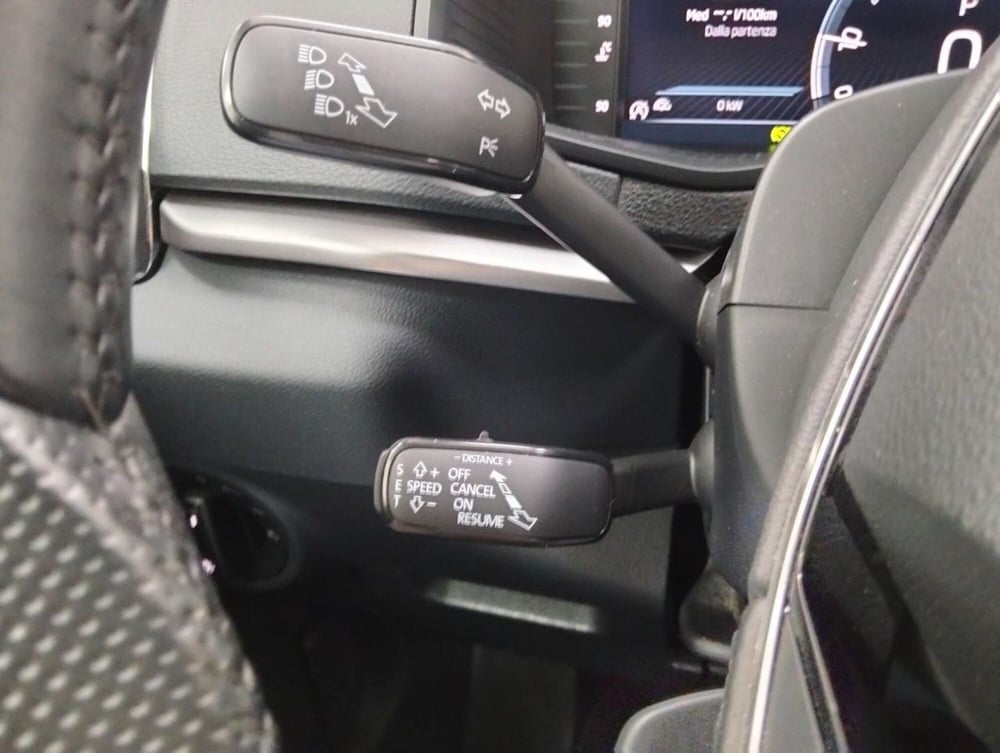 Skoda Karoq usata a Como (11)