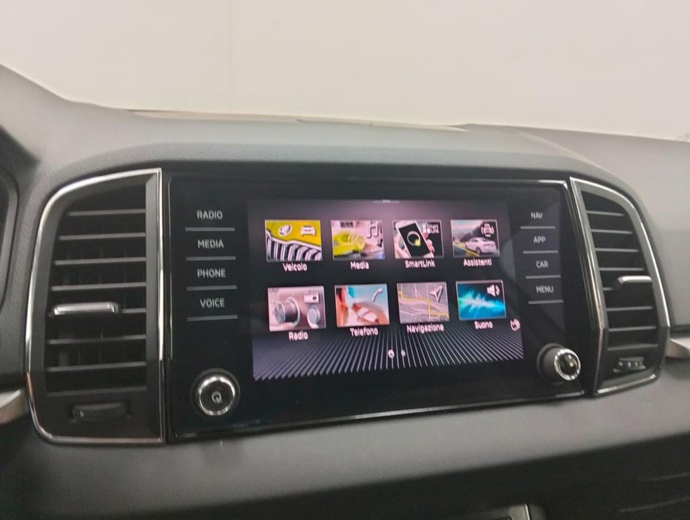 Skoda Karoq usata a Como (14)