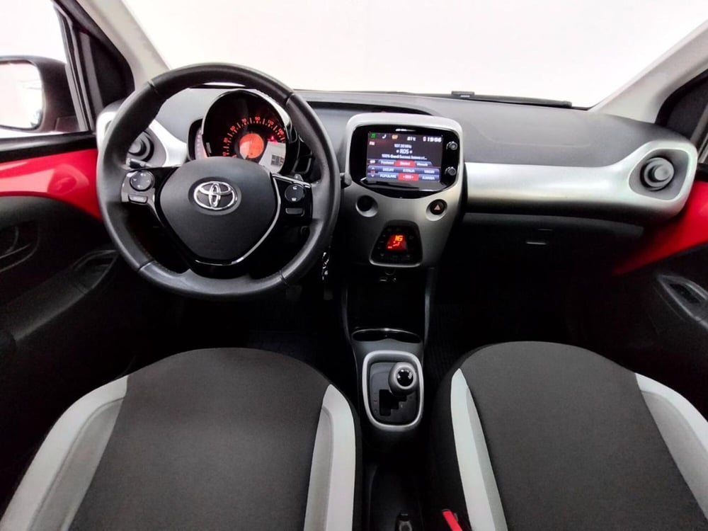 Toyota Aygo usata a Como (4)