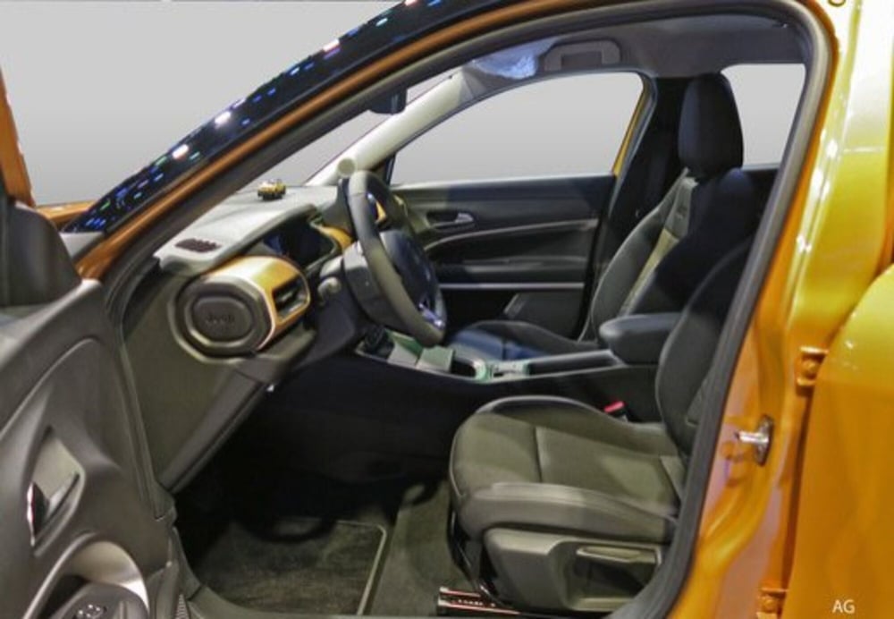 Jeep Avenger nuova a Teramo (12)