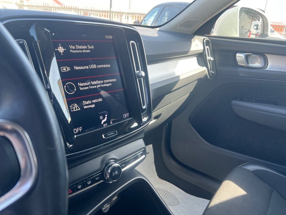 Volvo XC40 usata a Teramo (12)