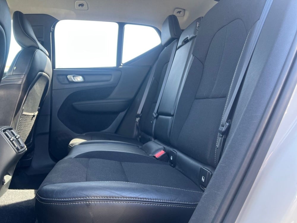 Volvo XC40 usata a Teramo (8)